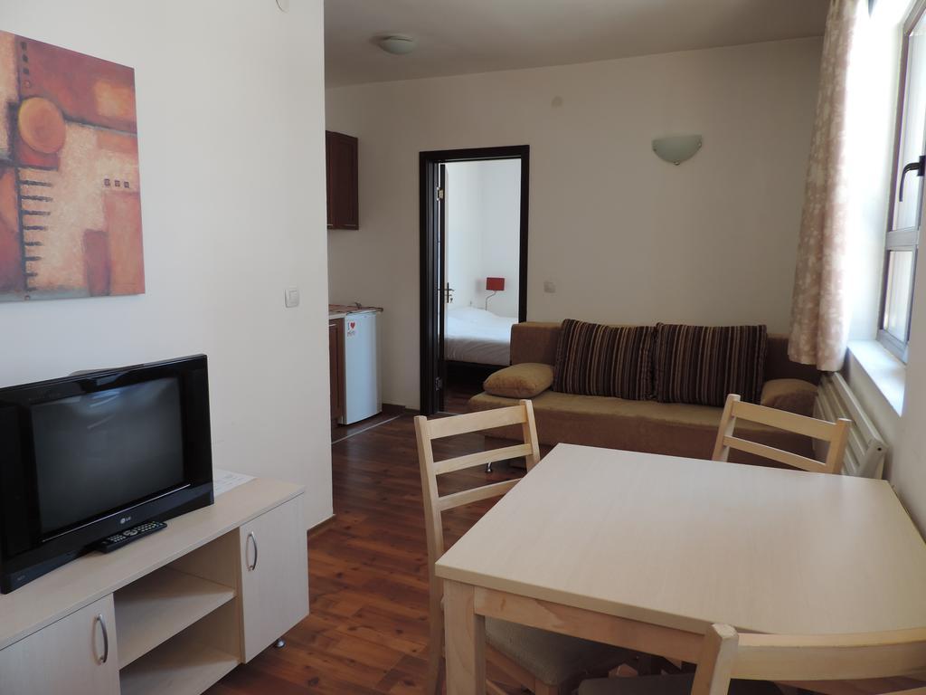 Gondola Apartments & Suites Bansko Quarto foto